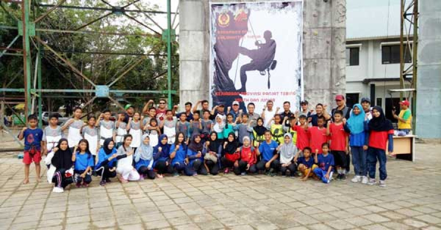 Peserta panjat tebing junior dan youth Kaltim yang digelar pada 5-9 September lalu di Arena Panjat Tebing Kompleks