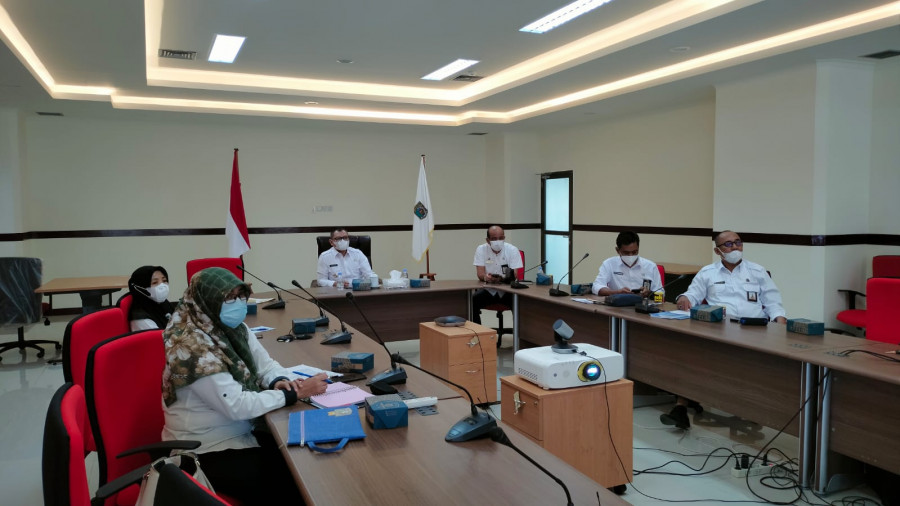Bupati Paser dr. Fahmi Fadli saat mengikuti agenda Seminar KPK RI. ( Foto: Foto : Dwi Cahyo / Korankaltim.com )