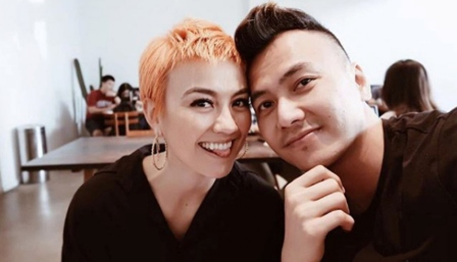 Wijaya Saputra Isyaratkan Putus dengan Agnez Mo?
