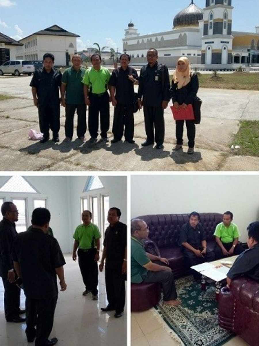 KUNJUNGAN : Para hakim dan petugas Pengadilan Agama Tenggarong melakukan kunjungan ke Sendawar.