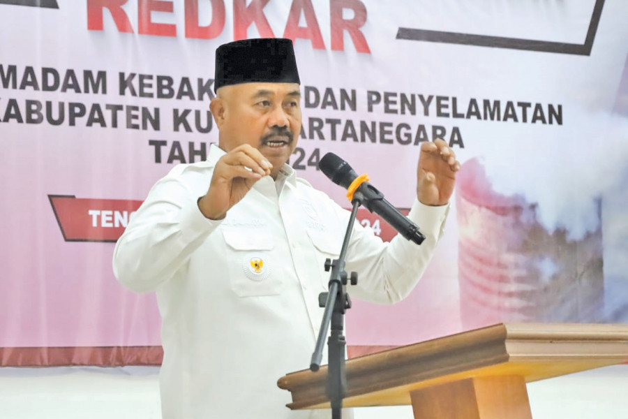 Bupati membuka pembinaan REDKAR Tenggarong. (Foto: Prokom)