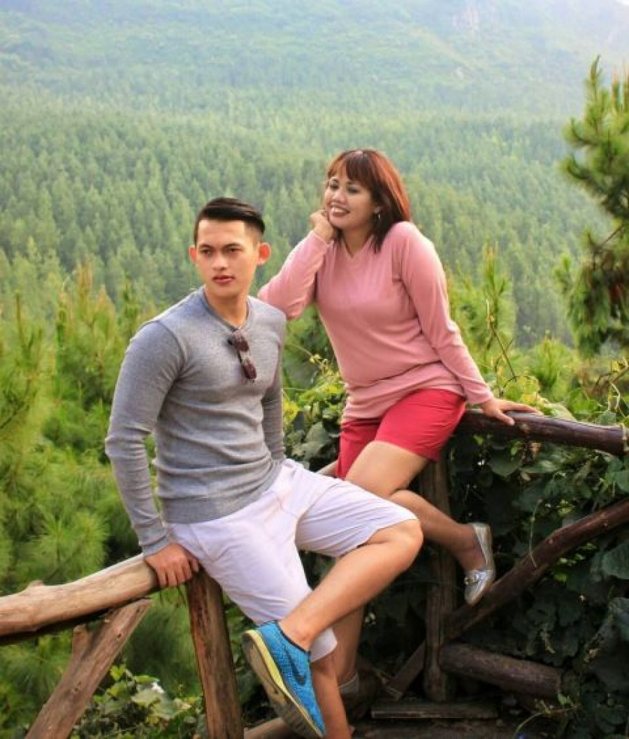 Ely Sugigi: Susuk Aku Gigi, Gampang Dekat Cowok-cowok Ganteng!