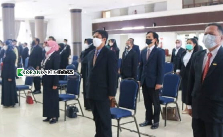Pengukuhan Kepsek dan pengawas tingkat SD dan SMP Se Kutim (Foto: Zulhamri/korankaltim.com)