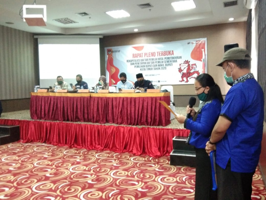 Proses Pembacaan DPHP oleh masing-masing PPK di 18 Kecamatan di Kutim (Zulhamri/korankaltim.com)