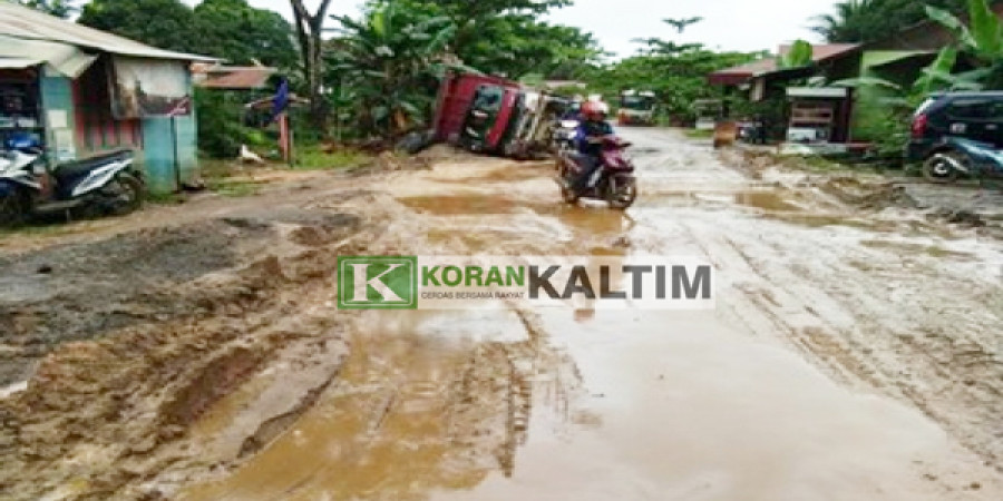 Foto: jalanrusak ( dok/korankaltim.com)
