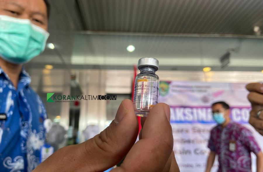 Vaksin COvid-19 Besutan Sinovac, Tiongkok yang digunakan di Indonesia (Foto: Permata/korankaltim.com)