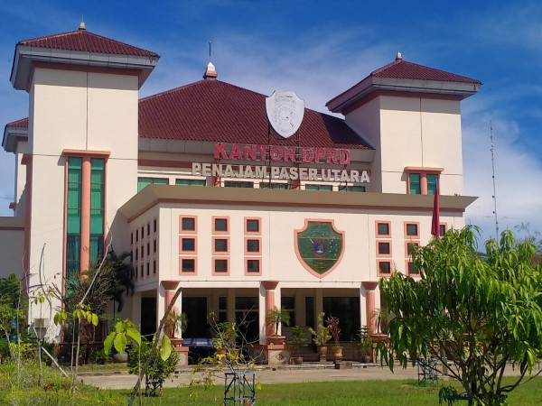 Paraf Berjenjang Tuntas, SK Pengangkatan dan Pemberhentian Ketua DPRD PPU  Tunggu Tanda Tangan Gubernur | Korankaltim.com