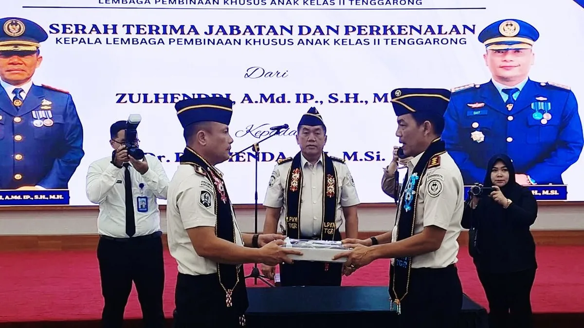 Prosesi serah terima jabatan Kepala LPKA Tenggarong di Pendopo Bupati Odah Etam. (Foto: Heri/Korankaltim.com)