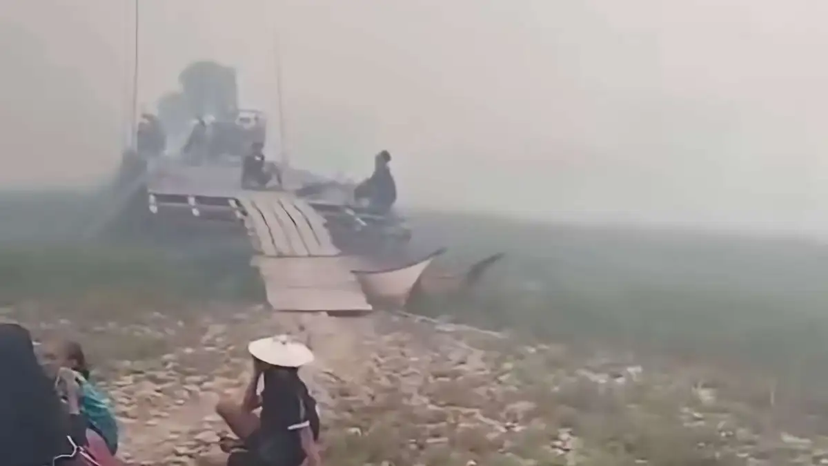 Kondisi karhutla yang terjadi di Desa Batuq, Kecamatan Muara Muntai. (Dok. Facebook)