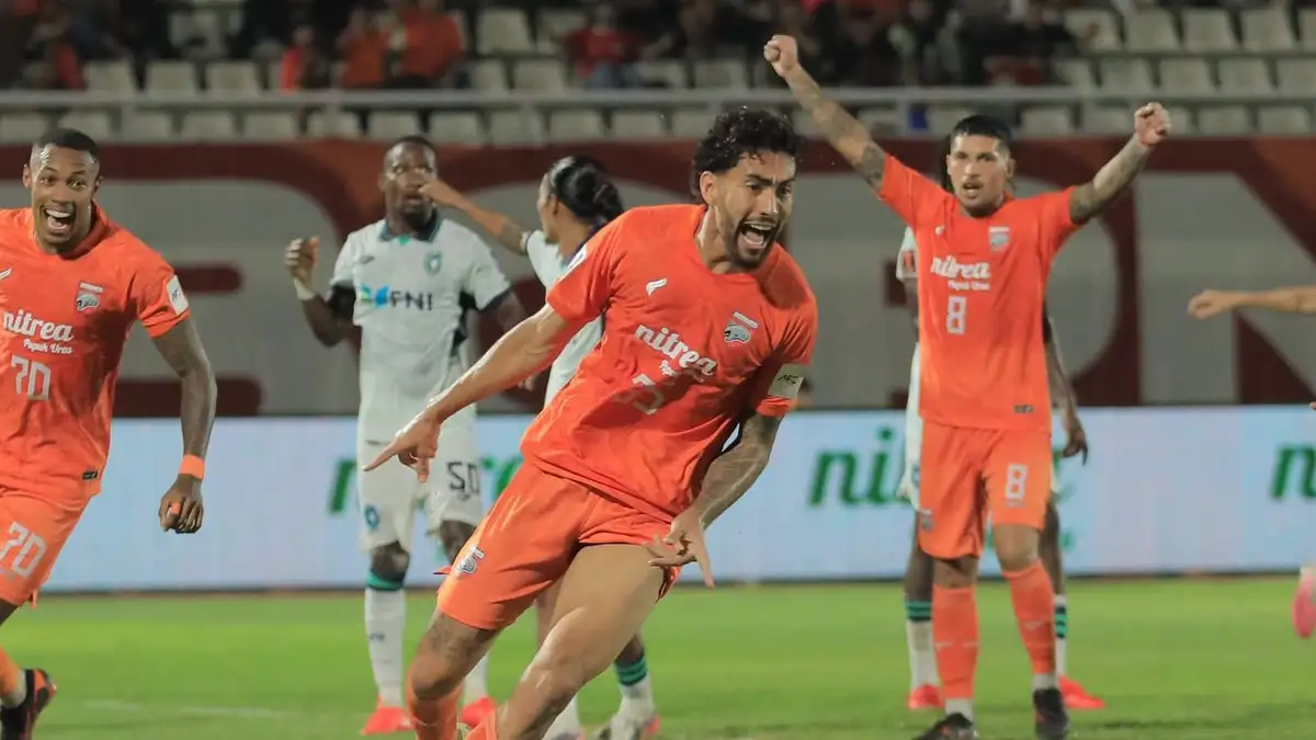 Iago Mendonca yang berhasil mencetak gol pertama pada menit ke-53, foto (Dok: Korankaltim.com).