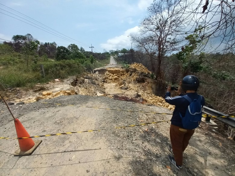 Jalan Ditutup Tiga Bulan, Pengunjung Pantai Amal Lama Anjlok