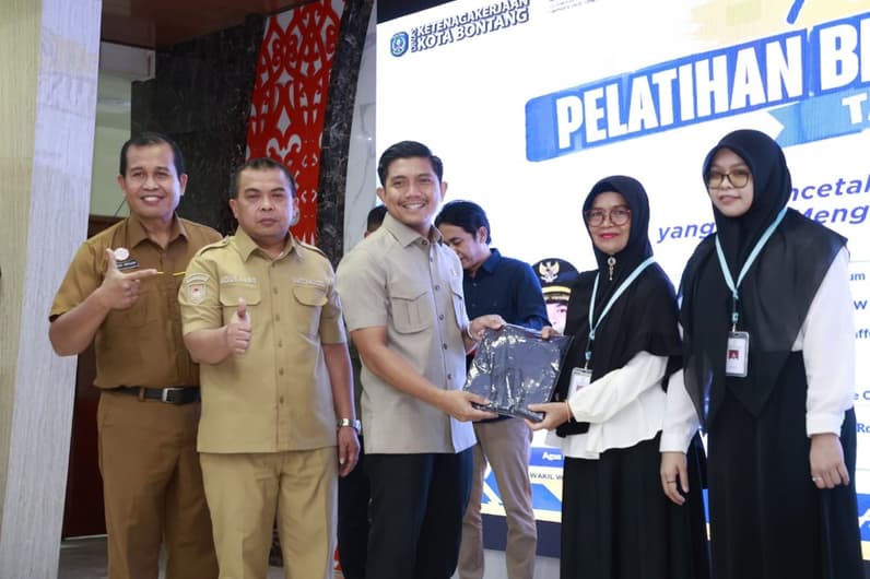 Pembukaan Pelatihan Berdasarkan Unit Kompetensi Tahun 2026 yang Digelar Dinas Ketenagakerjaan (Disnaker) Kota Bontang (Dok:Lutfi Aziz/Pusaranmedia.com)
