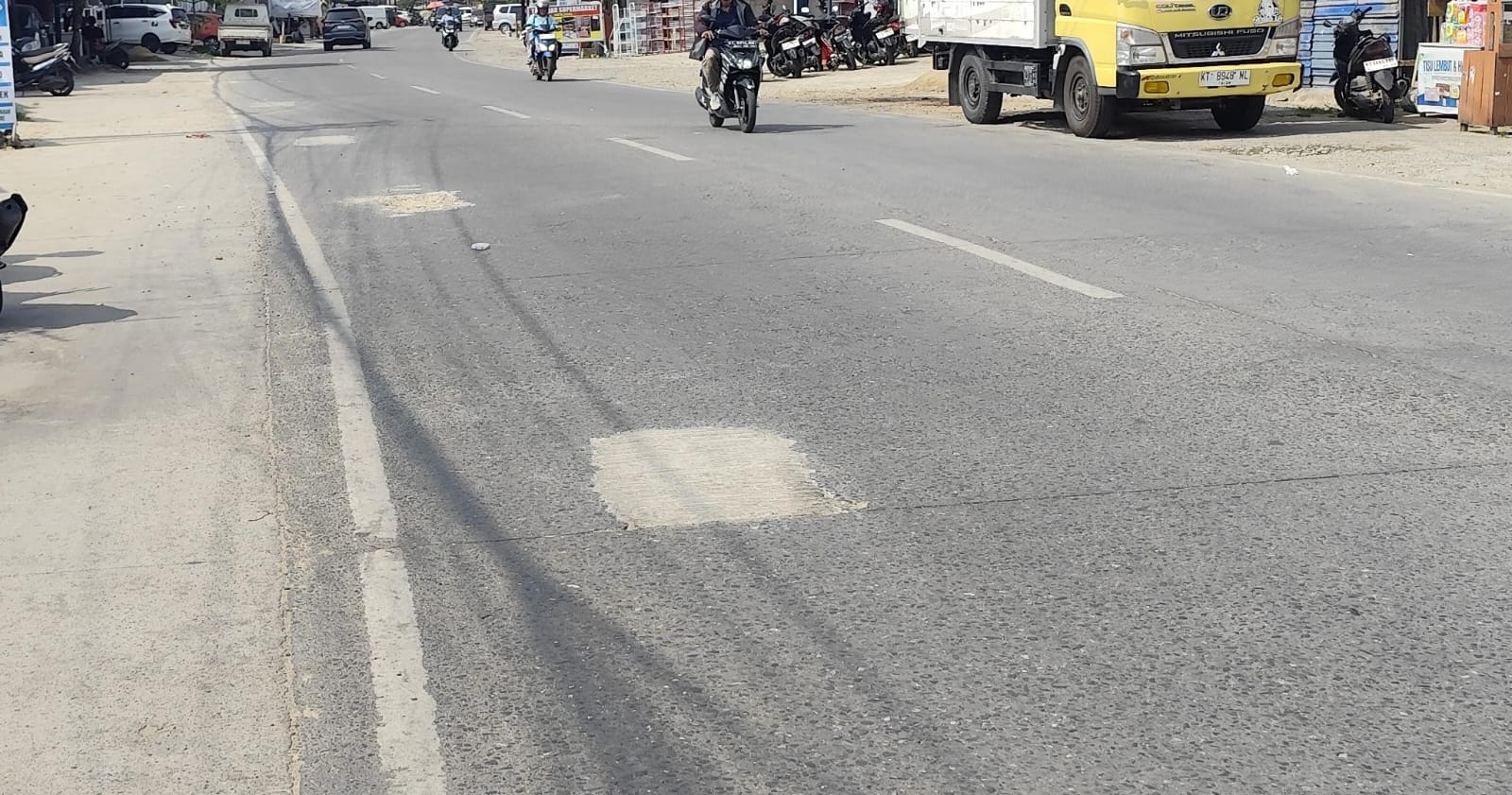 Bekas lubang galian ilegal di sepanjang Jalan AM Sangaji Kota Samarinda. (Foto: Tri/Pusaranmedia.com)