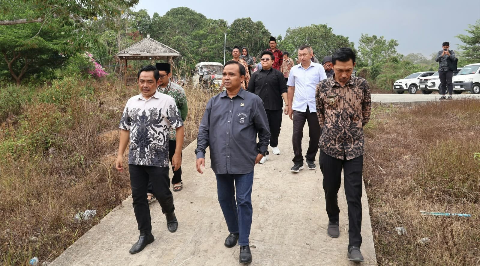 Peninjauan Pondok Pesantren Al Farisyah Hasyim di Desa Rapak Lambur, Kecamatan Tenggarong (Foto: Tim Desman)