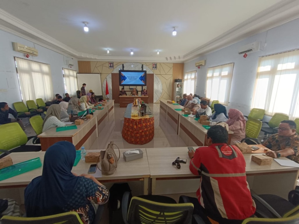 Sosialisasi Peningkatan Citra Produk Ekspor Tahun 2026, di Ruang Rapat Diskoperindag Berau. (Foto: Diskoperindag Berau)